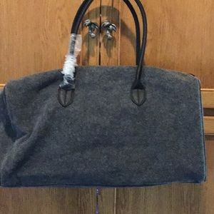 NWOT DSW Felt Duffle Bag